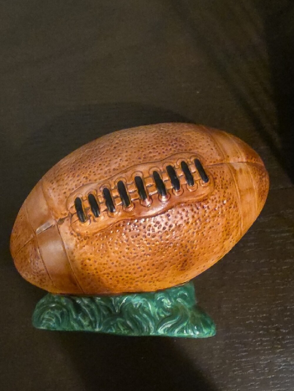 Vintage ceramic football planter - Picture 6 of 11